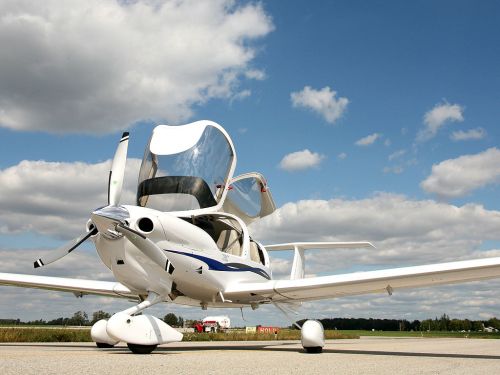 G1000